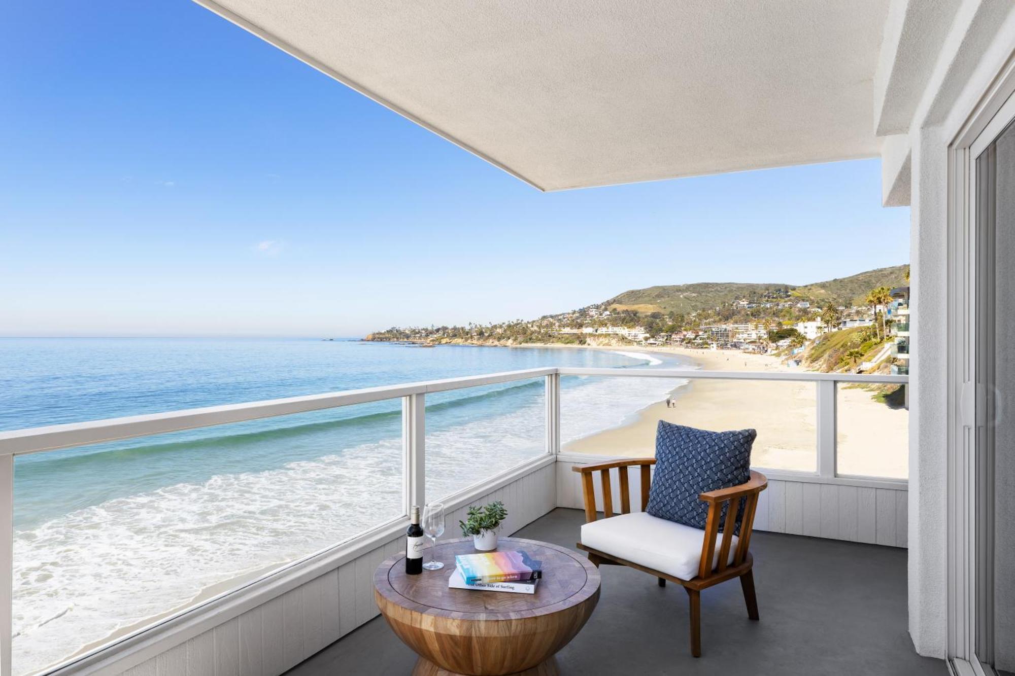 Hotel Pacific Edge