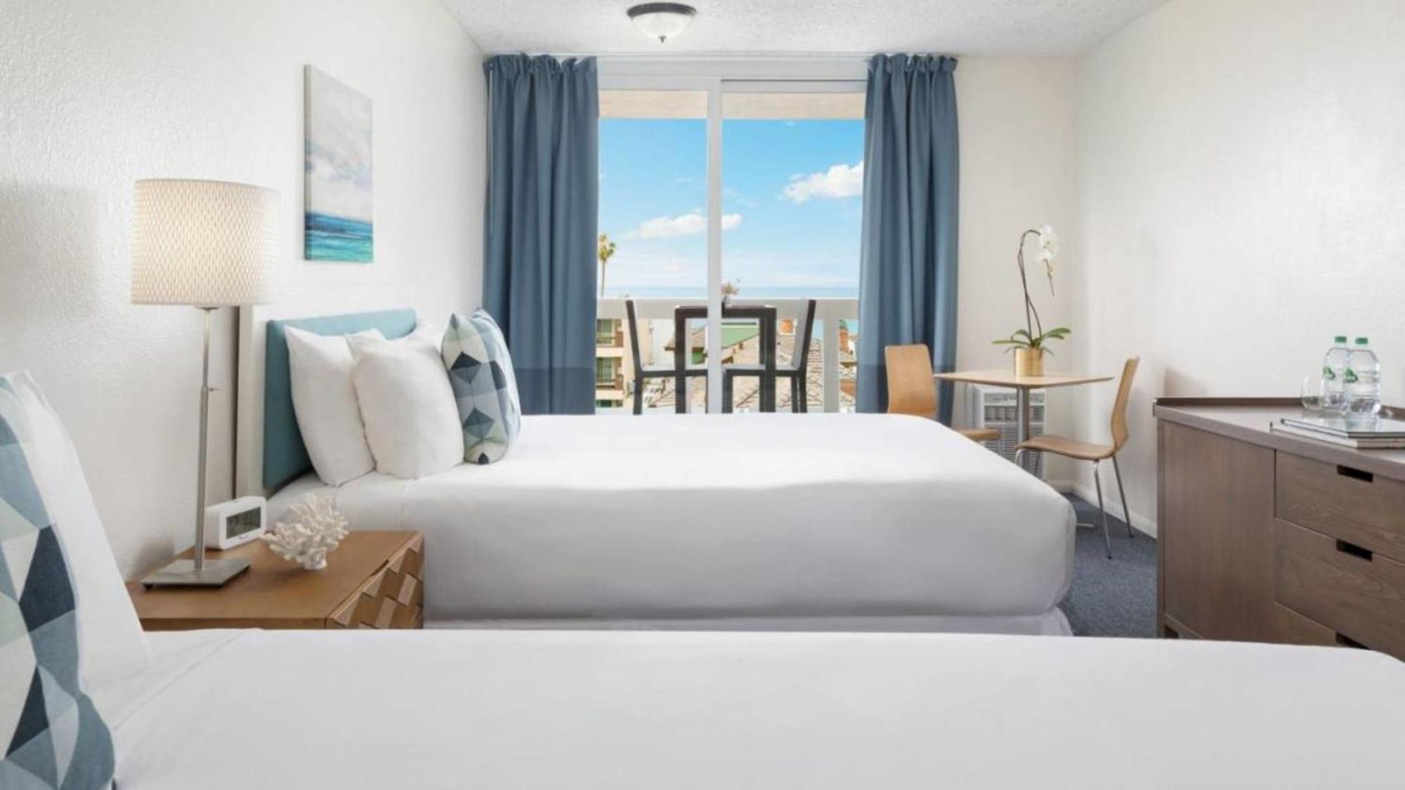 Pacific Edge Hotel 4*